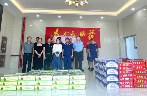 致敬“火焰蓝”｜长顺创谷“八一”致敬消防，炎夏送上清凉